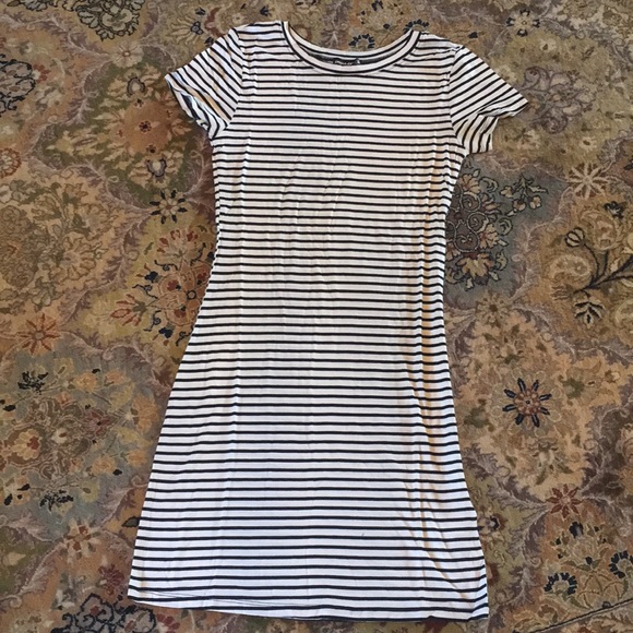 Striped T Shirt Dress - Picture 3 of 4